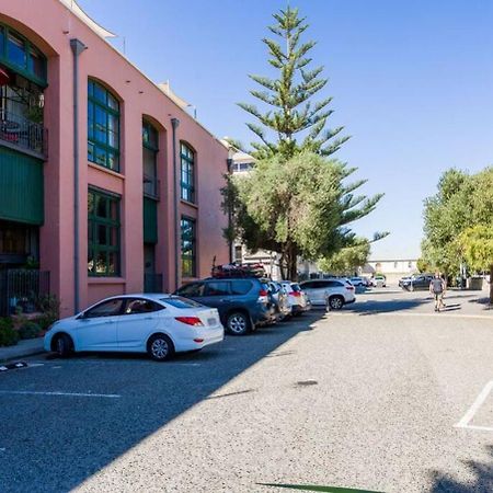 פרמנטל West End Warehouse Historical Opposite Beach מראה חיצוני תמונה