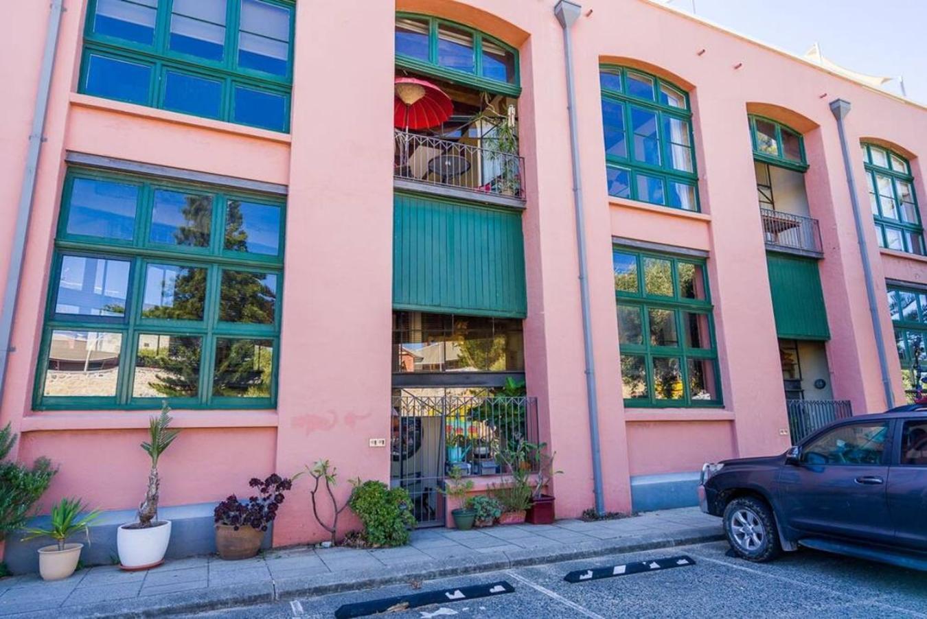 פרמנטל West End Warehouse Historical Opposite Beach מראה חיצוני תמונה